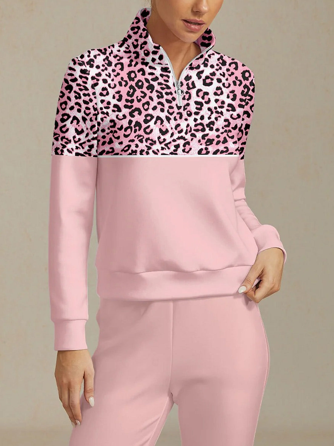 Wildlife Party Golf Sweatshirt