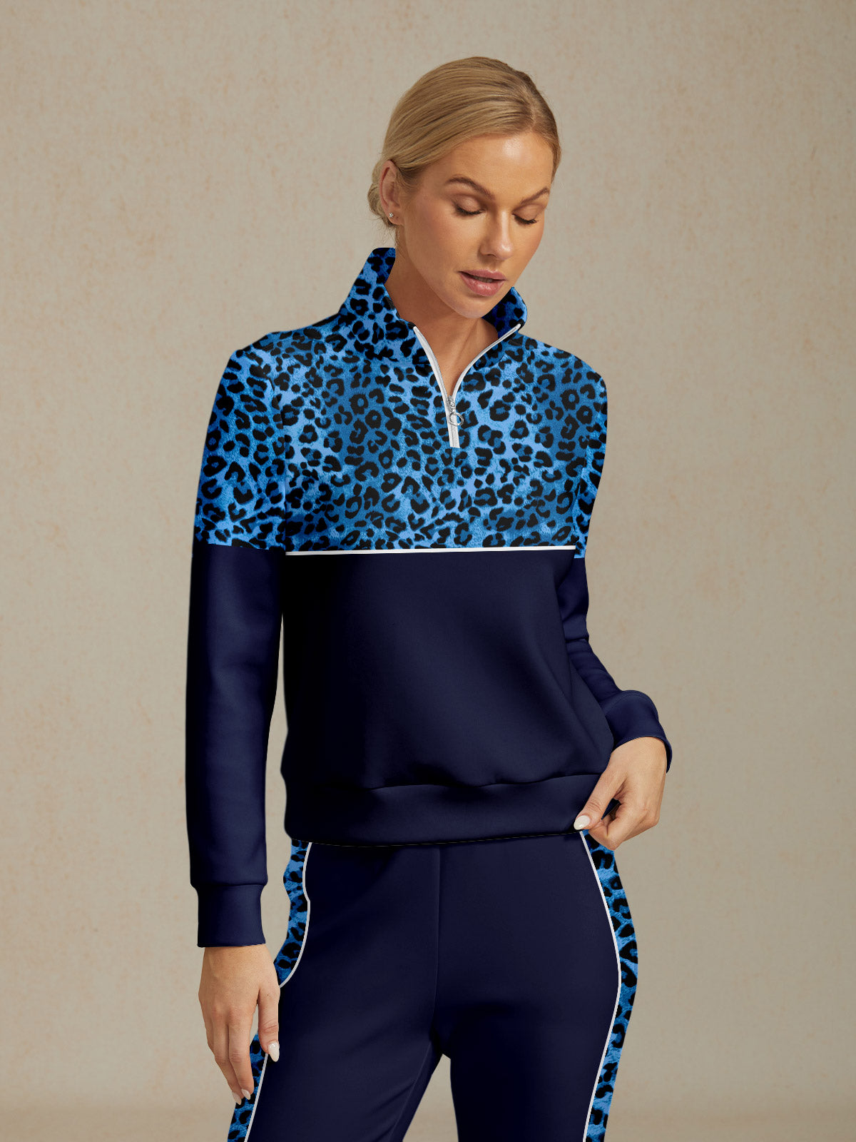 Wildlife Party Golf Sweatshirt