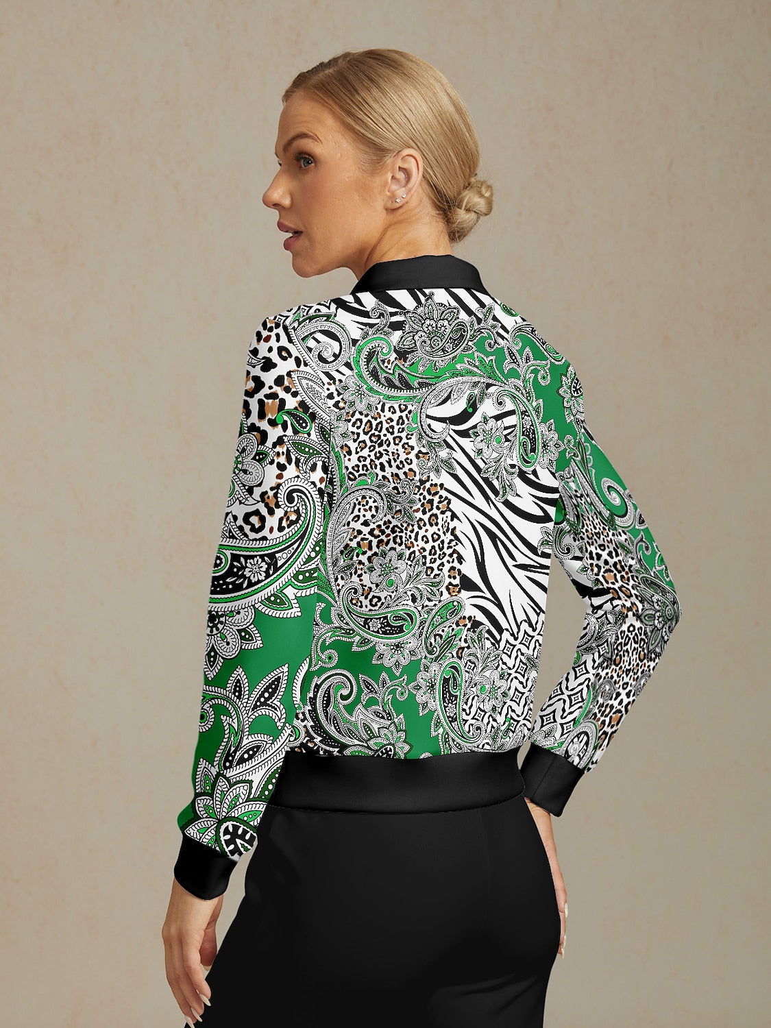 Wildlife Party Golf Sweatshirt