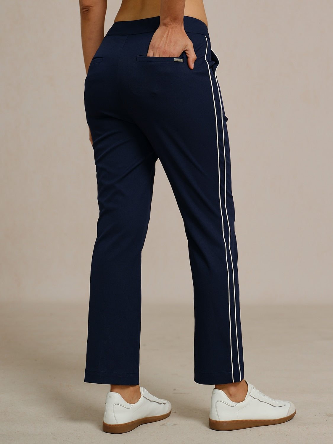 Eagle 28 Inch Performance Stretch Trimmed Ankle Pants