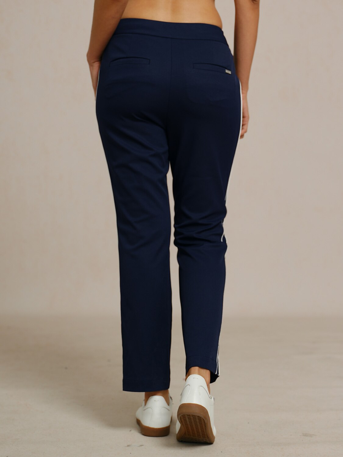 Eagle 28 Inch Performance Stretch Trimmed Ankle Pants