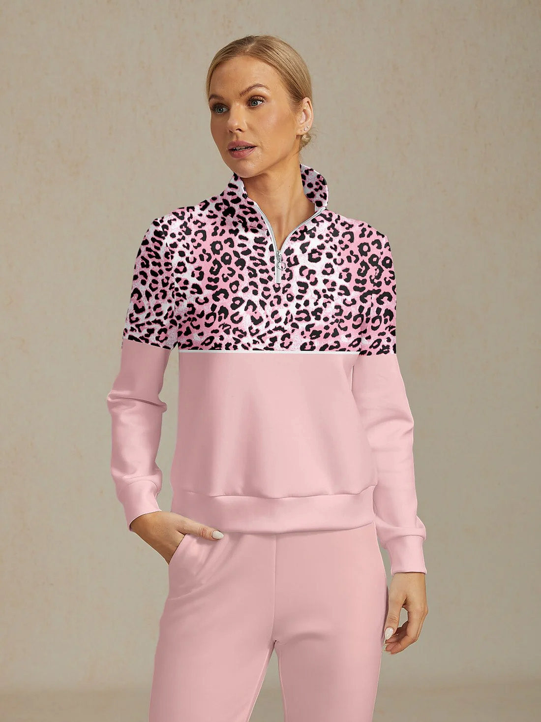 Wildlife Party Golf Sweatshirt