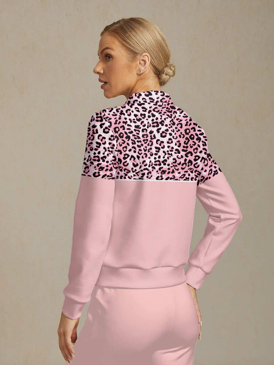 Wildlife Party Golf Sweatshirt