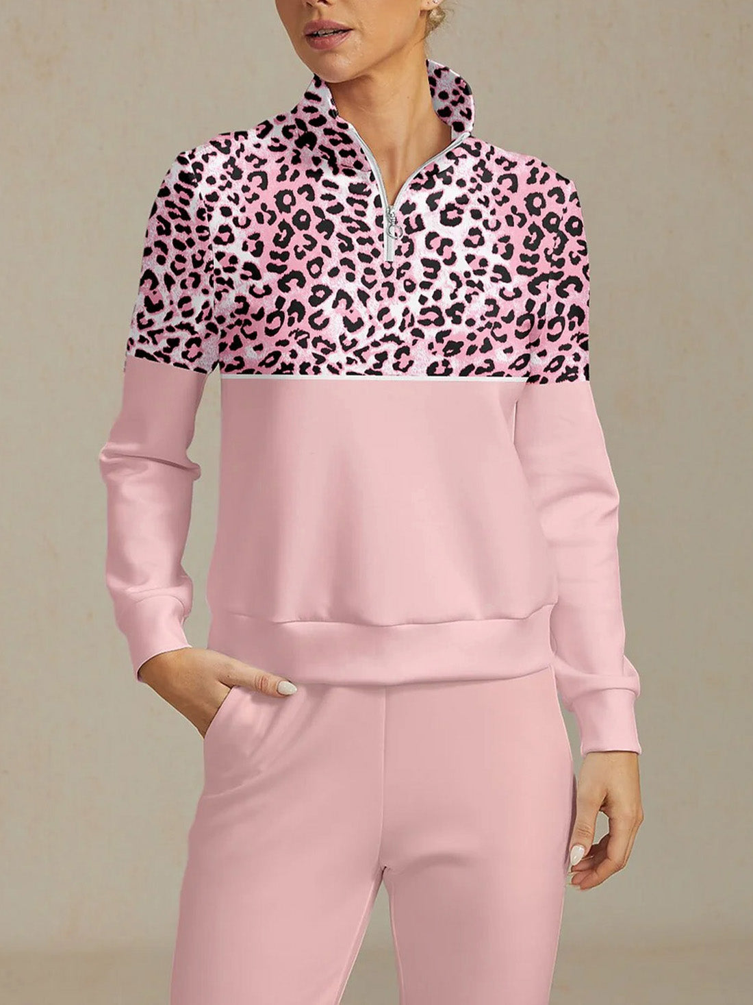 Wildlife Party Golf Sweatshirt