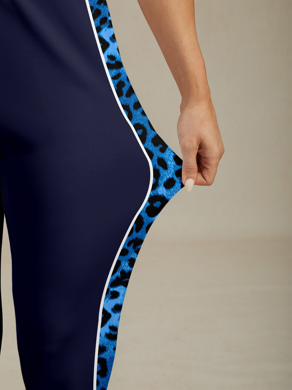 Wildlife Party 26.5 Inch Drawstring Ankle Sweatpants